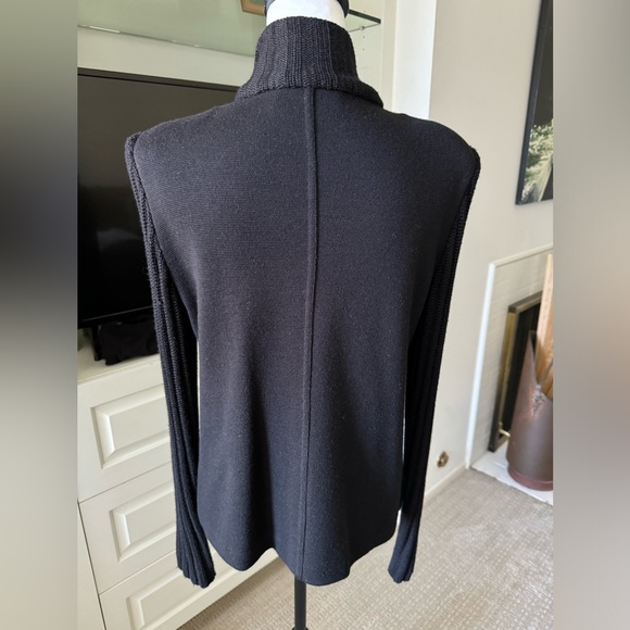 Chic and unique vintage black sweater jacket by Linda of Italy - Picture 3 of 6